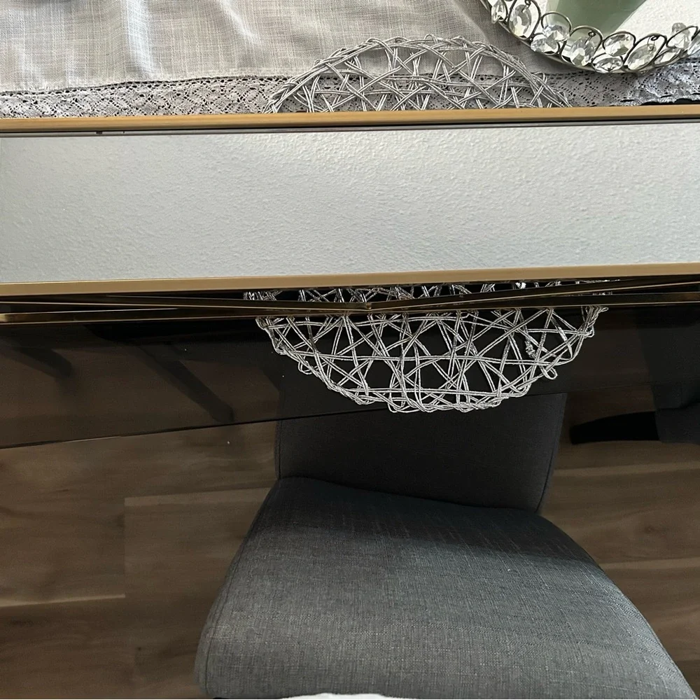 Elegant Gold Wall Mirror
